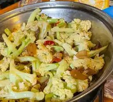 Spicy Cauliflower in Hot Pot