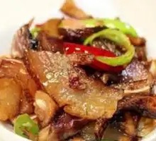 Stir-fried Pig's Head Meat