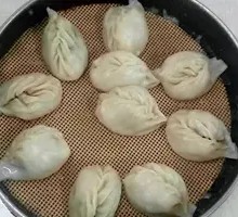 Willow Leaf Steamed Dumplings