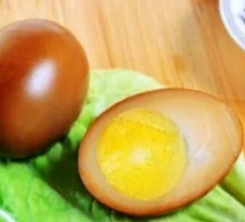 Marinated egg in flatbread