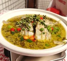 Pot Sour Cabbage with Yellow Croaker