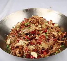 Spicy Pot-Steamed Chicken