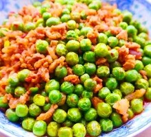 Minced Pork with Green Peas