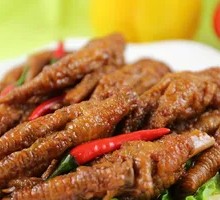 Braised Chicken Feet with Tiger Skin