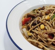 Black Pepper Beef Noodles