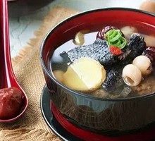 Red Date and Longan Chicken Leg Soup
