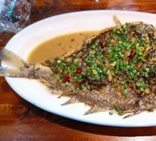 Salted Cabbage with Yellow Croaker