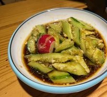 Knife-Pounded Cucumber