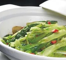 Braised Lettuce Tips in Sand Pot