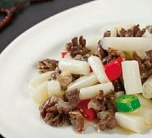Lotus Stem Stir-Fried with Chicken Mushroom