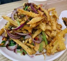 Dry-Fried Lotus Root Strips