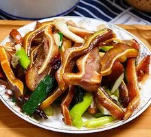 Green Pepper Pig Ear