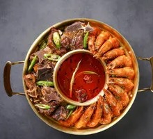 Spicy Beef Bone and Shrimp Hot Pot