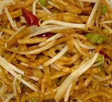 Old Beijing Stir-Fried Noodle Strips