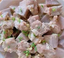 Pressure-Cooked Taro and Pork Ribs