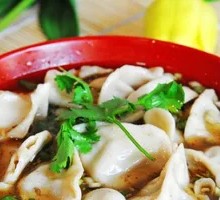 Shrimp and Pork Dumplings in Soup