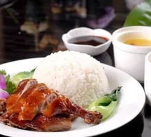 Crispy Goose Leg Rice