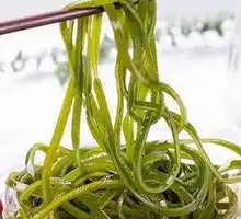 Thin seaweed strips