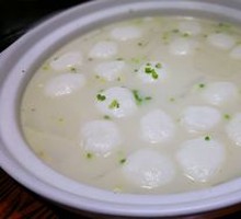 Fish Tail and Fish Ball Soup