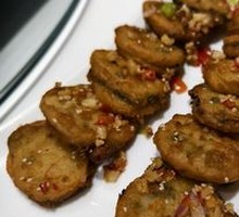 Crispy Fried Lotus Root Stuffed with Meat