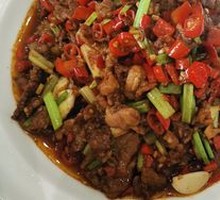 Stir-Fried Beef with Yellow Onion