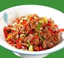 Stir-Fried Beef with Yellow Onion