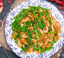 Leek and River Shrimp Stir-fry