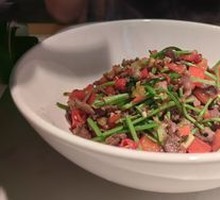 Stir-Fried Beef with Yellow Onion