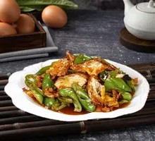 Spicy Chili and Egg Stir-Fry