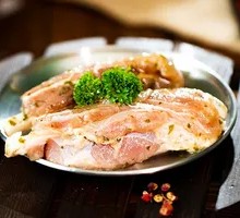 Garlic-Flavored Pork Bone Stick