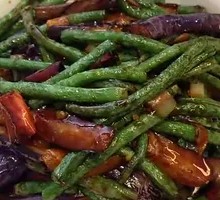 Eggplant and Green Beans Stir-fry