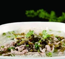 Pickled Vegetable and Pork Noodles