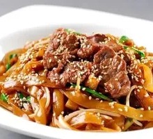 Dry-Fried Beef Rice Noodles