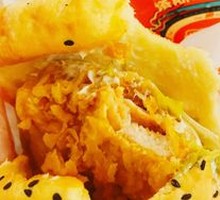 Spicy Tender Chicken Chinese Burger