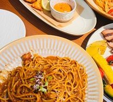 Classic Italian Meat Sauce Pasta