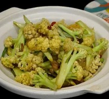 Stir-Fried Organic Cauliflower with Pork