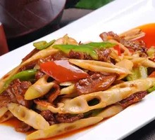 Stir-Fried Tender Bamboo Shoots with Pork