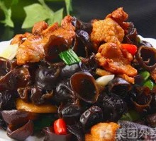 木耳炒牛肉盖浇面