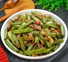 Stir-Fried String Beans with Pork