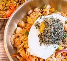 Charcoal-Grilled Crispy Chicken Rice Bowl