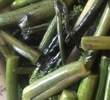 Stir-Fried Mustard Greens