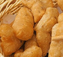 Oil-fried dough ball