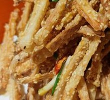 Crispy Sesame Lotus Root Strips