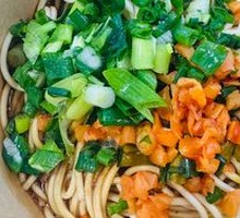 Full-Ingredient Hot Dry Noodles