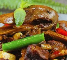 Spicy Beer Duck in Dry Pot