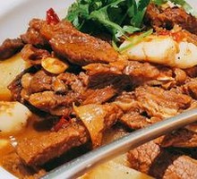 Braised Beef Brisket in Clay Pot