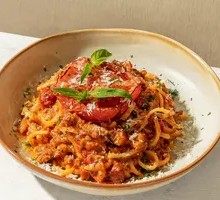 Slow-Cooked Meat Sauce Pasta