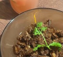 Wuhan Special Flavor Braised Lotus Root and Beef