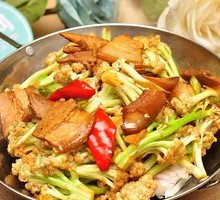 Spicy Stir-Fried Organic Cauliflower