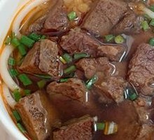 Beef Brisket with Thin Noodles